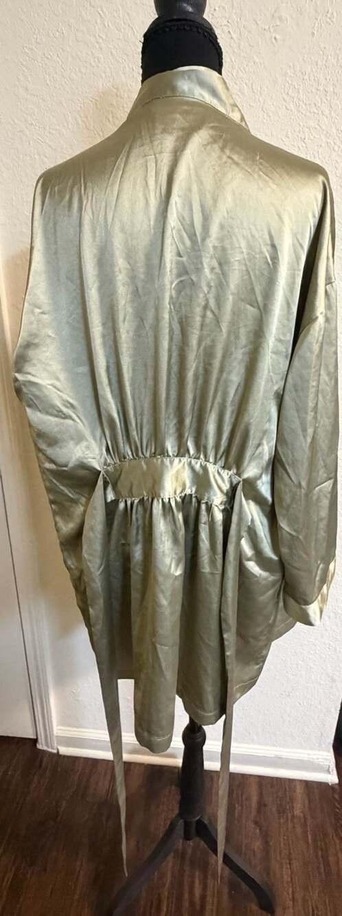 Victoria's Secret Robe One Size Satin - Picture 3 of 4